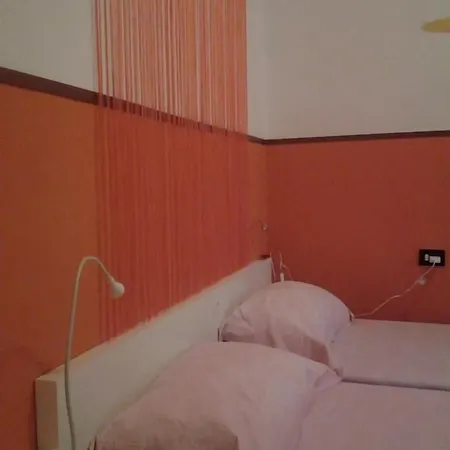 Emerald Fields Флоренция