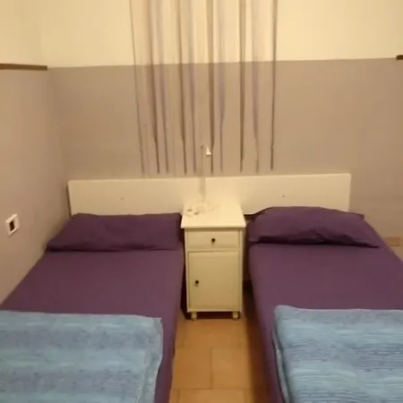 Emerald Fields Флоренция